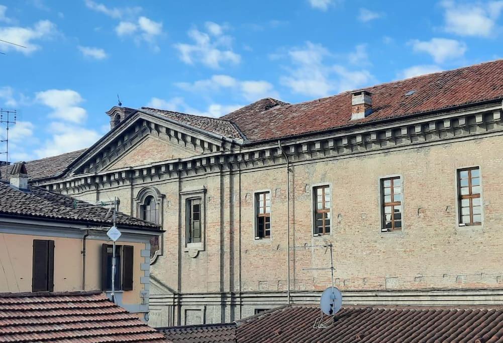 Cuore Di Alba Charming Apartment Exterior photo
